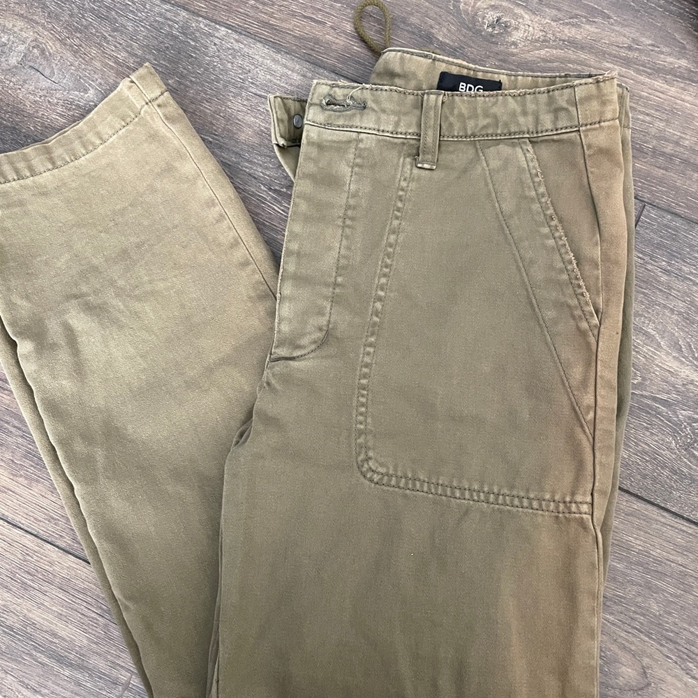 urban outfitters BDG olive green pants